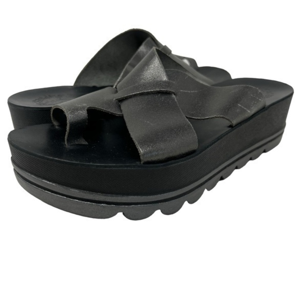 Fantasy Sandals - Picture 1 of 9